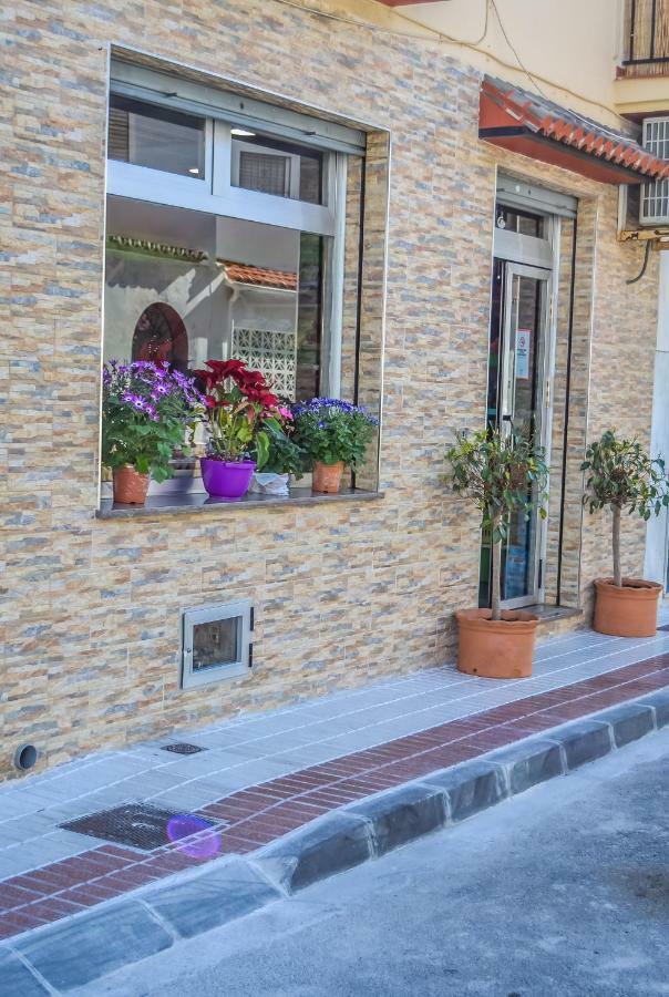 Апартаменты Stor Vaning I Caleta Hamn Торре-дель-Мар Экстерьер фото